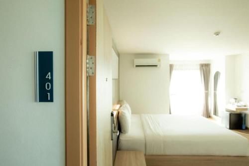 IMPRESS Hotel HUAI Khwang - image 2