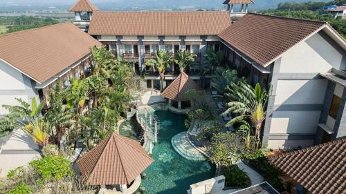 . Dalukuan Hot Spring Resort