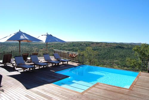 Umzolozolo Private Safari Lodge & Spa