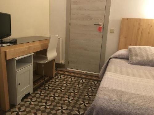 Hostal Eixample - image 2