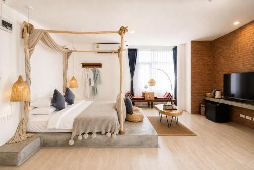 room detail thumbnail 0