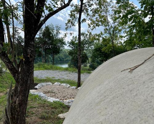 Impressie Tube Vacation Rental with Fire Pit in Danville, Kentucky in 亞特奇森 (KY)