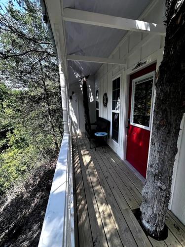 Unique Treehouse on Working Farm in Texas, Perfect for Rustic Weekends in Nature in Muenster (TX)