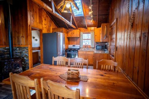 Authentic Rustic Cabin with Large Deck & Fireplace Near Birch Lake, Babbitt, MN in Babbitt