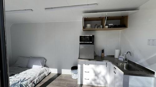 Apple Iphone Inspired Glamping Pod in Klamath, CA in Klamath (CA)