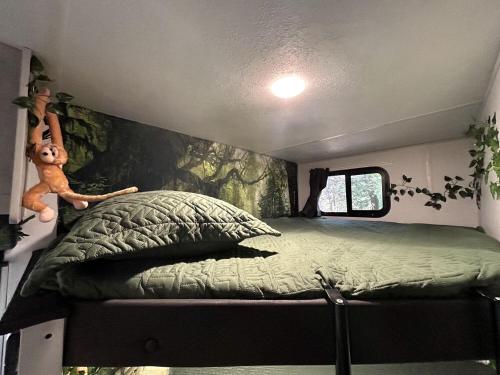 Unique Jungle-Style Glamping RV with 8-Foot Suspended Tree Tent near Creek Trails in Forestburg, Tex in Muenster (TX)