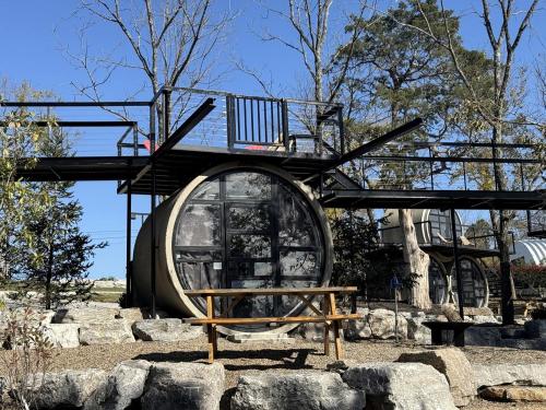 Peaceful Tube Vacation Rental with Fire Pit in Danville, Kentucky in Danville (Kentucky)