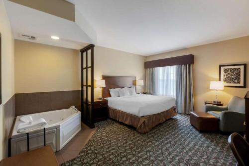 Best Western Plus Walkerton Hotel & Conference Centre in Walkerton (ON)