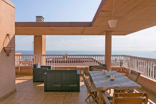  ApartUP Patacona Penthouse in Valencia