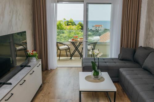 Apartments Via Mare