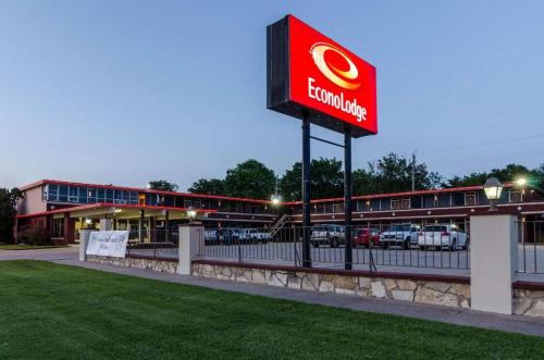 Econo Lodge Winfield