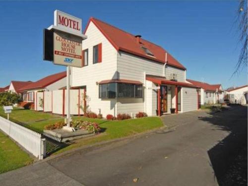 . Gloucester House Motel