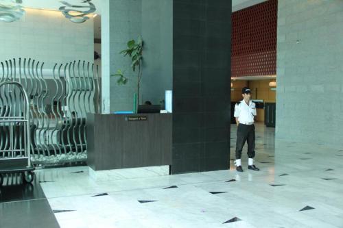Dua Sentral Suites - image 14