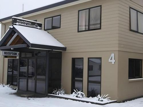 . Ruapehu Views Motel