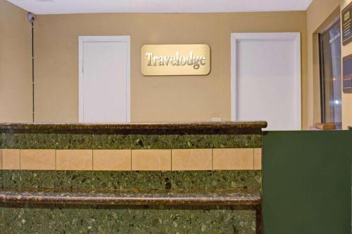 Travelodge by Wyndham Fort Lauderdale - image 3