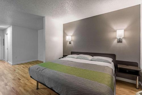 Studio 6 Dallas, TX – Dallas, TX