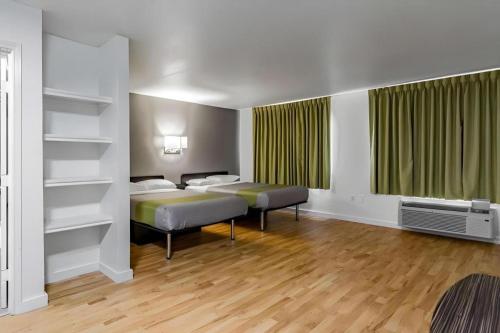 Studio 6 Dallas, TX – Dallas, TX
