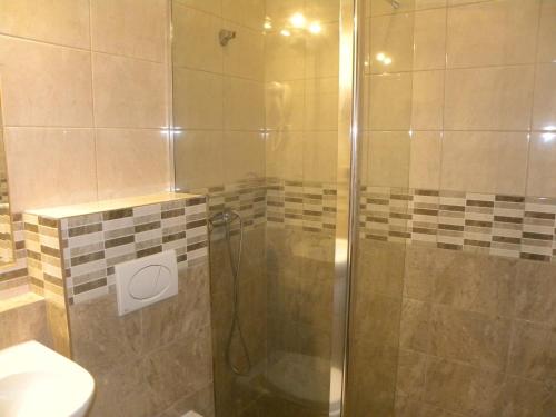 Okulski Grand Rozewie Pokoje i Apartamenty – Jastrzebia Gora, NY
