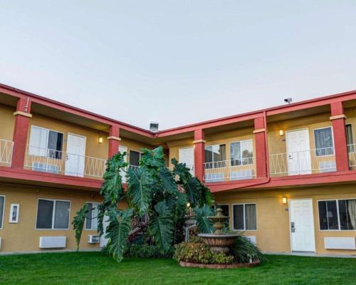 Rodeway Inn Near Venice Beach - image 3