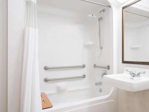 Baymont by Wyndham Marshfield in Marshfield (WI)