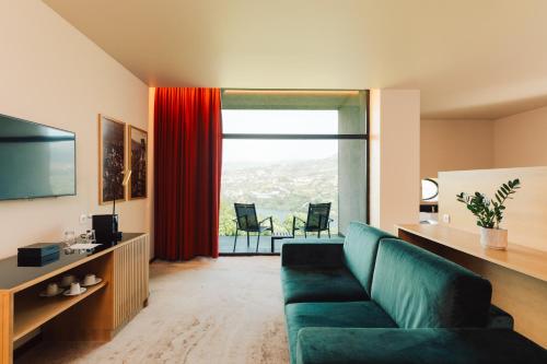 Book the Romantic Package Room with River View Romantic Package - Double Room with River View