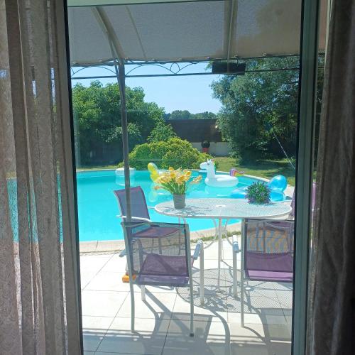 Les Lavandes le petit mazet privee avec la piscine privee in Jonquieres (Provence-Alpes-Cote d'Azur)