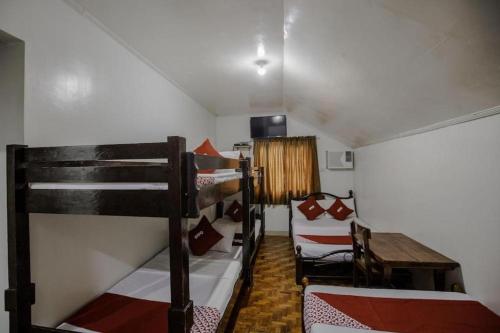Sierra Traveller’s Inn Holy Spirit, Alfonso