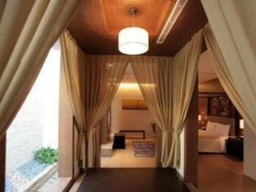 Her Home Spa Motel in Xinying District