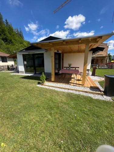Tiroler Bergchalet bei Kitzbühel in Kirchdorf in Tirol, Österreich