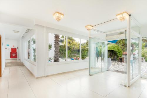 Pintu masuk, Kamari Beach Hotel in Thassos