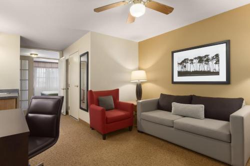 Country Inn & Suites by Radisson, Rochester South, MN