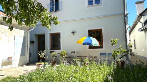 Exterior view, Danube Atelier - The Garden in Rossatz