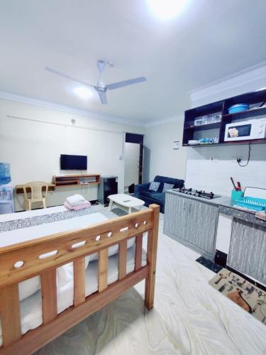 Modern Airport Studio Near SGR & Moi Airport in Miritini
