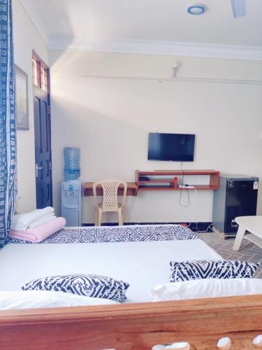 Modern Airport Studio Near SGR & Moi Airport in Miritini