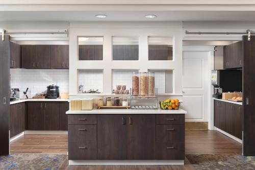 Residence Inn by Marriott Saratoga Springs - image 25