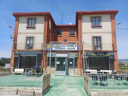 Viesnīcas āriene, Hostal Amanecer in Oña
