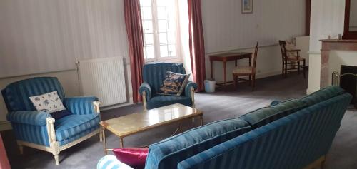 Château des Bretonnières sur vie - Maison d'hôtes et gîte 4 personnes (Chateau des Bretonnieres sur vie - Maison d'hotes et gite 4 personnes) in St Reverend