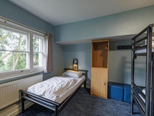 3 bunk beds