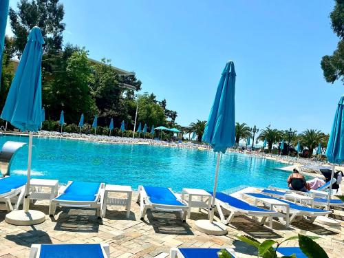 Beach Dreamland Oasis – khách sạn tại Chakvi