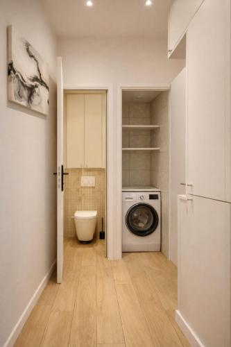 Stunning Montparnasse flat with AC - image 10