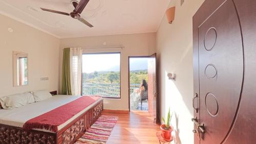 Aahista Stays- Mountain view homestay - Ansla