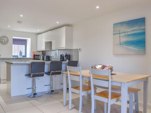 Facilities, Elm Cottage - Uk48268 in Newholm