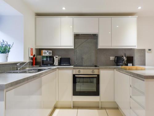 Kitchen, Oak Cottage - Uk48269 in Newholm