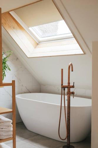 Op Oost Boutique hotel & Restaurant het Kook Atelier in Oosterend