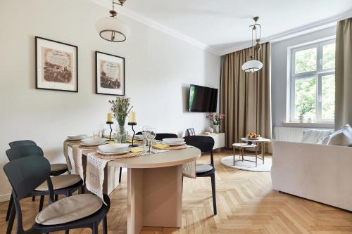 PlayRoom Aparthotel 2