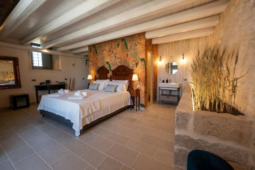 ISULATRAVEL - Villa Torre Molino with HEATED POOL in Casale Zappulla