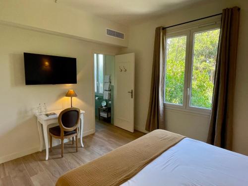 room detail thumbnail 1