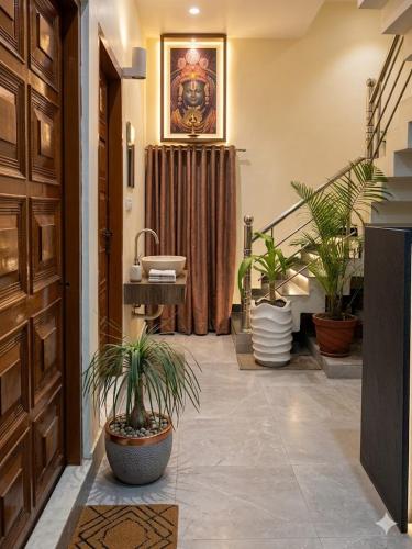 Shri Ladli Krishna Kunj Homestay 250 m NEAR Ram Mandir AYODHYA - Babhnan
