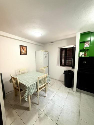 Majka Guest House in Kotor
