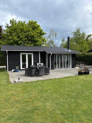 . Summer House Near The Sea And Good Experiences